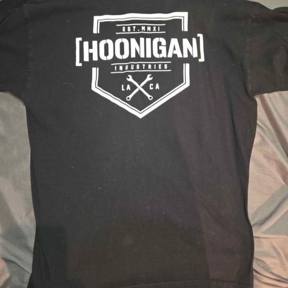 Men's Black T-Shirt - Picture 2 of 2